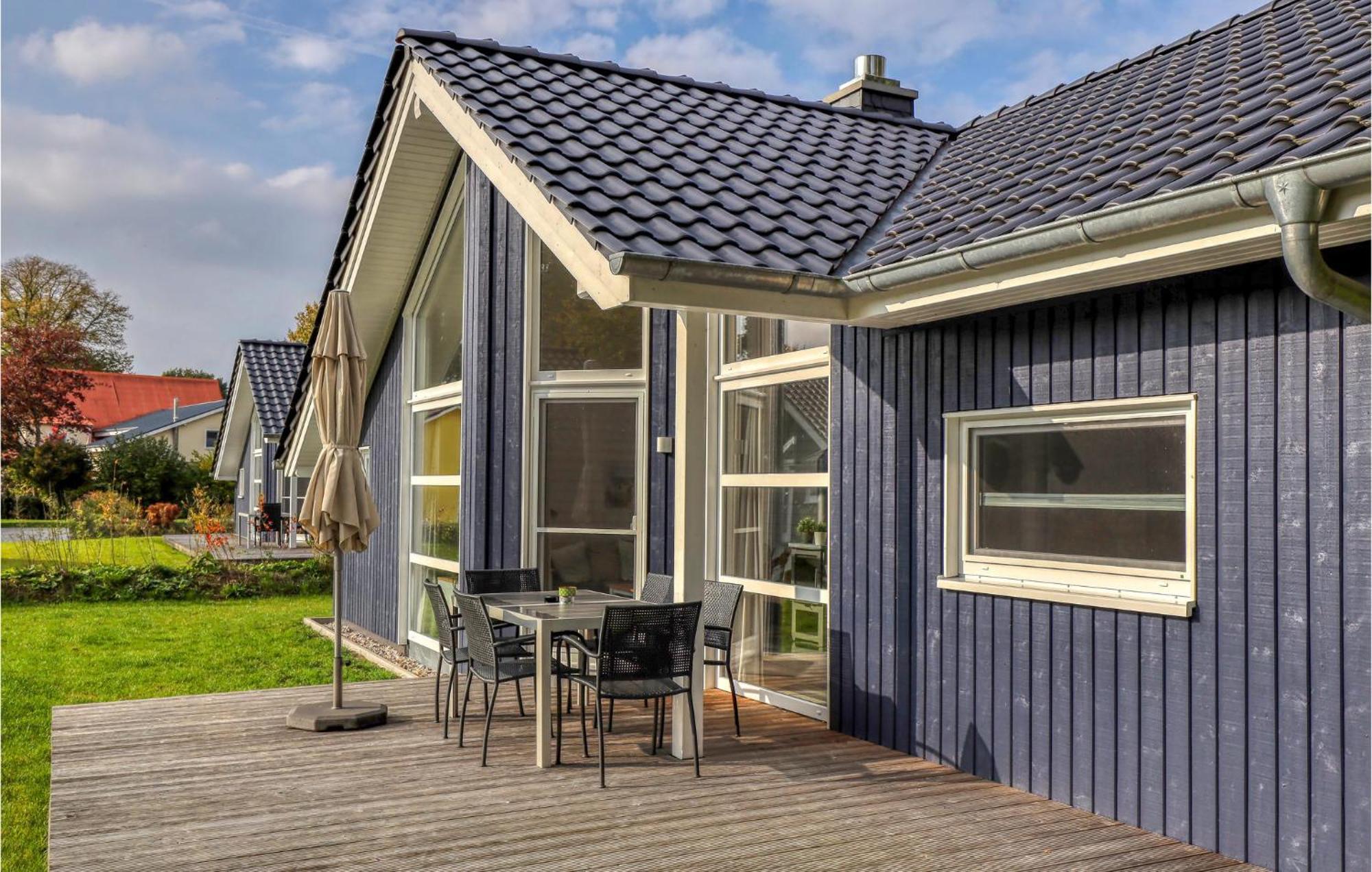 Stunning Home In Krems Ii-Warderbrueck With Wifi Gols Exterior foto